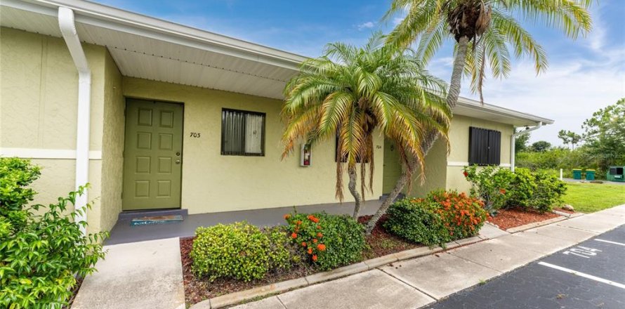 Villa ou maison à Punta Gorda, Floride 2 chambres, 82.31 m2 № 1275322