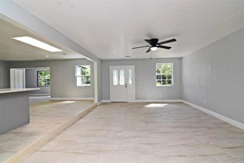 Casa en venta en Orlando, Florida, 3 dormitorios, 155.7 m2 № 1353564 - foto 9