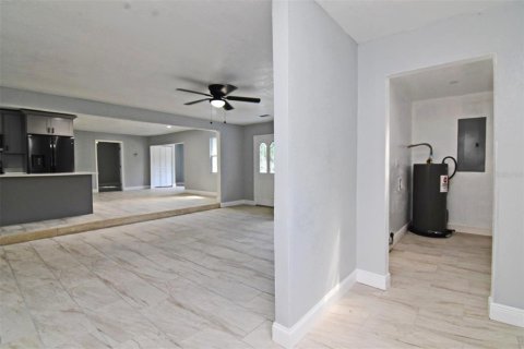 Casa en venta en Orlando, Florida, 3 dormitorios, 155.7 m2 № 1353564 - foto 11