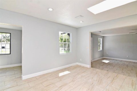 Casa en venta en Orlando, Florida, 3 dormitorios, 155.7 m2 № 1353564 - foto 22