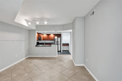 Condo in Fort Lauderdale, Florida, 2 bedrooms  № 1291268 - photo 10