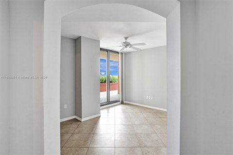 Condo in Fort Lauderdale, Florida, 2 bedrooms  № 1291268 - photo 3