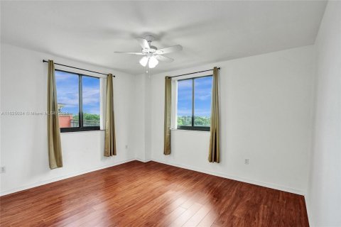 Condo in Fort Lauderdale, Florida, 2 bedrooms  № 1291268 - photo 19