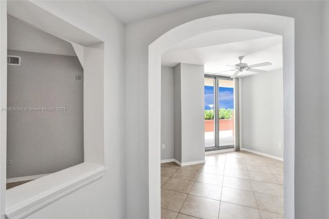 Condo in Fort Lauderdale, Florida, 2 bedrooms  № 1291268 - photo 4