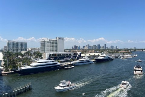 Condo in Fort Lauderdale, Florida, 1 bedroom  № 1324629 - photo 1