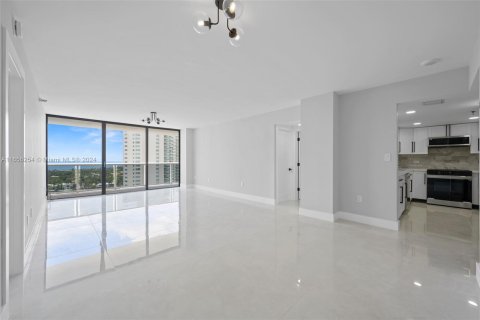 Copropriété à vendre à Aventura, Floride: 2 chambres, 107.58 m2 № 1355504 - photo 3