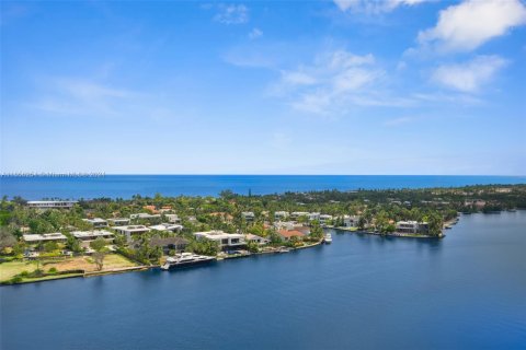 Copropriété à vendre à Aventura, Floride: 2 chambres, 107.58 m2 № 1355504 - photo 17