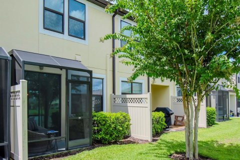 Townhouse in Tampa, Florida 2 bedrooms, 151.62 sq.m. № 1308660 - photo 20