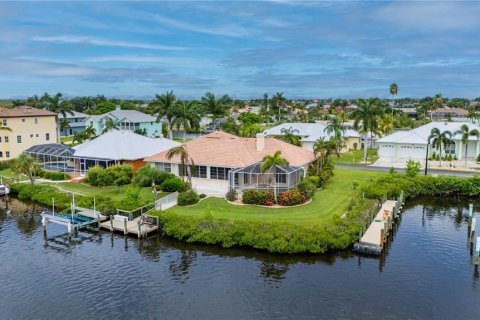 Villa ou maison à vendre à Punta Gorda, Floride: 3 chambres, 212.19 m2 № 1308575 - photo 3