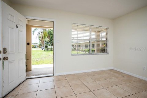 Townhouse in Crystal River, Florida 2 bedrooms, 65.59 sq.m. № 1157036 - photo 9