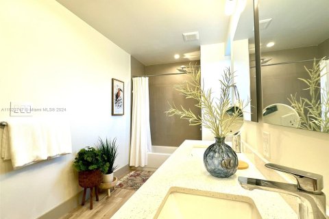 Condominio en venta en Hollywood, Florida, 2 dormitorios, 148.83 m2 № 1270596 - foto 20