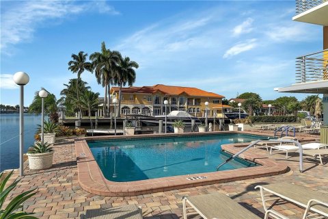 Condo in Fort Lauderdale, Florida  № 1171041 - photo 5