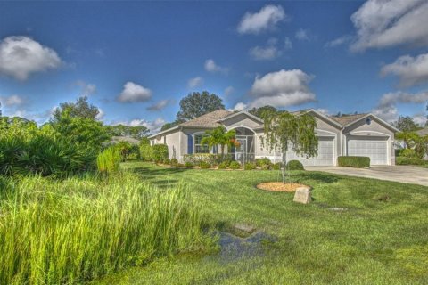 Villa ou maison à vendre à North Port, Floride: 3 chambres, 136.66 m2 № 1392685 - photo 1