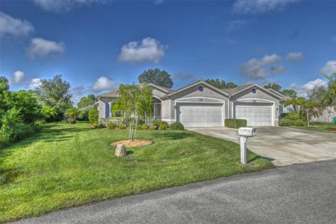 House in North Port, Florida 3 bedrooms, 136.66 sq.m. № 1392685 - photo 30