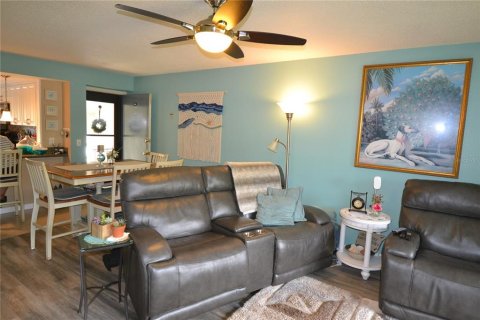 Condominio en venta en Oldsmar, Florida, 2 dormitorios, 97.92 m2 № 1122286 - foto 16