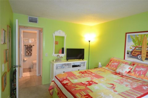 Condominio en venta en Oldsmar, Florida, 2 dormitorios, 97.92 m2 № 1122286 - foto 7