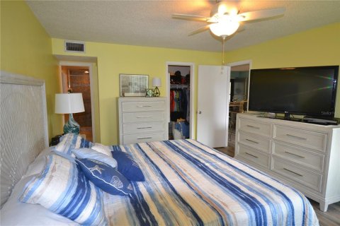 Condominio en venta en Oldsmar, Florida, 2 dormitorios, 97.92 m2 № 1122286 - foto 19