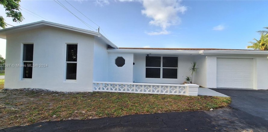 Casa en Miramar, Florida 3 dormitorios, 154.5 m2 № 1281782