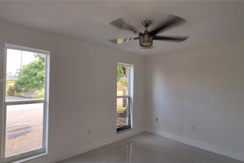 Casa en venta en Miramar, Florida, 3 dormitorios, 154.5 m2 № 1281782 - foto 13