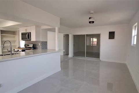 Casa en venta en Miramar, Florida, 3 dormitorios, 154.5 m2 № 1281782 - foto 7