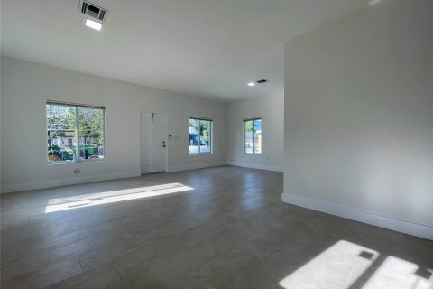 Villa ou maison à vendre à Fort Lauderdale, Floride: 6 chambres, 136.75 m2 № 1099045 - photo 22