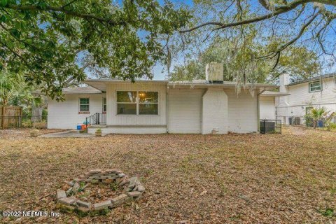 Villa ou maison à louer à Jacksonville, Floride: 3 chambres, 161.37 m2 № 801520 - photo 12