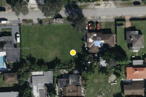 Terrain à vendre à Miami, Floride № 1078725 - photo 10