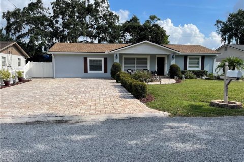 Villa ou maison à vendre à Tampa, Floride: 3 chambres, 137.12 m2 № 1343800 - photo 2