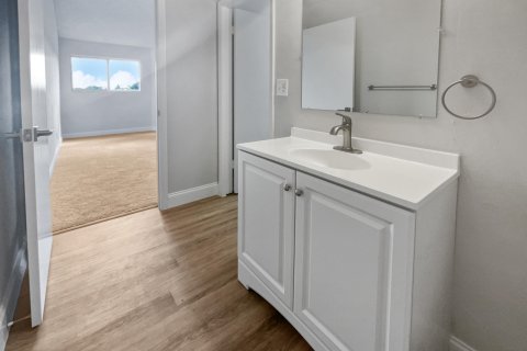 Copropriété à vendre à Lauderdale Lakes, Floride: 1 chambre, 81.01 m2 № 1011547 - photo 17