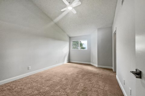 Copropriété à vendre à Lauderdale Lakes, Floride: 1 chambre, 81.01 m2 № 1011547 - photo 13