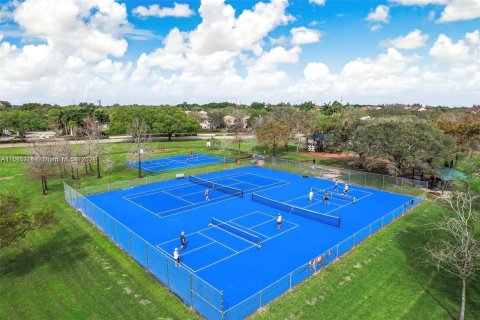 Villa ou maison à vendre à Plantation, Floride: 4 chambres, 184.6 m2 № 1378871 - photo 4