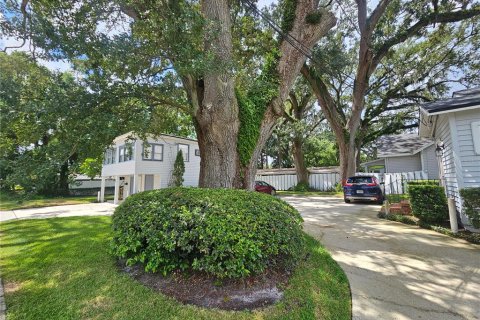 Commercial property in Orlando, Florida 154.4 sq.m. № 1351106 - photo 10