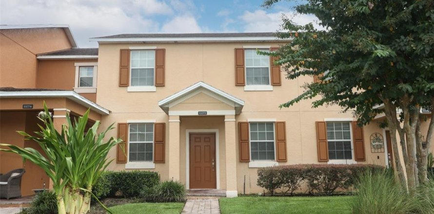 Townhouse in Orlando, Florida 3 bedrooms, 165.74 sq.m. № 1361579