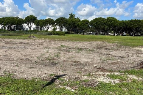 Commercial property in Miramar, Florida № 830024 - photo 2