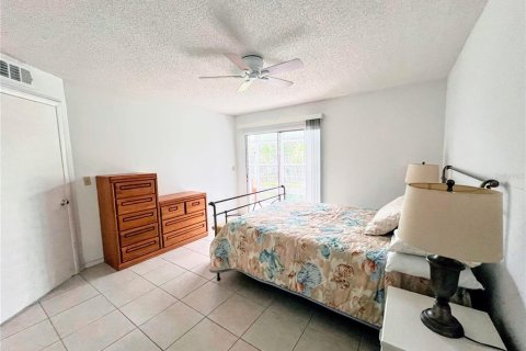 Condo in Vero Beach, Florida, 2 bedrooms  № 1337704 - photo 9