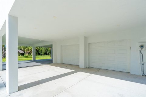 House in Naples, Florida 3 bedrooms, 183.2 sq.m. № 1337706 - photo 26