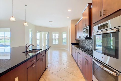 Villa ou maison à vendre à Kissimmee, Floride: 5 chambres, 577.39 m2 № 1248587 - photo 24