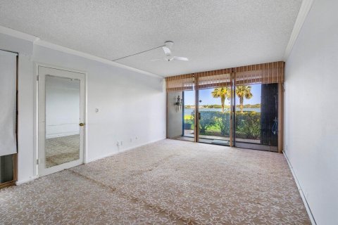 Condo in North Palm Beach, Florida, 2 bedrooms  № 1172546 - photo 18