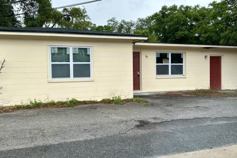 Propiedad comercial en alquiler en Jacksonville, Florida, 222.41 m2 № 768367 - foto 1