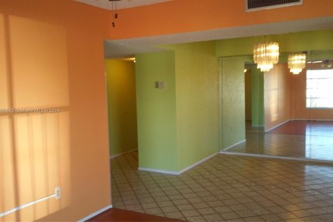 Copropriété à vendre à Lauderhill, Floride: 2 chambres, 94.39 m2 № 1095231 - photo 9