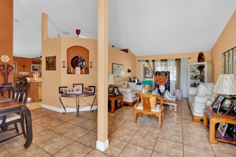 Casa en venta en Kissimmee, Florida, 3 dormitorios, 217.11 m2 № 1342288 - foto 8