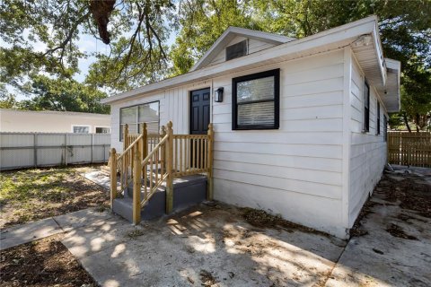 House in Tampa, Florida 3 bedrooms, 108.6 sq.m. № 1342351 - photo 29