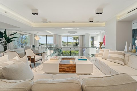 Condominio en venta en Miami Beach, Florida, 5 dormitorios, 525.36 m2 № 1232459 - foto 10