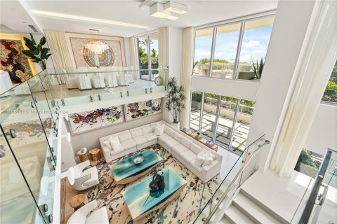 Condominio en venta en Miami Beach, Florida, 5 dormitorios, 525.36 m2 № 1232459 - foto 2