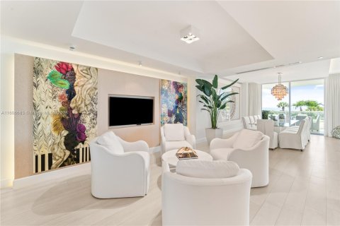 Condominio en venta en Miami Beach, Florida, 5 dormitorios, 525.36 m2 № 1232459 - foto 16