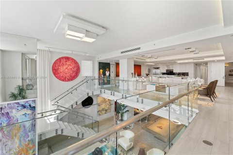 Condominio en venta en Miami Beach, Florida, 5 dormitorios, 525.36 m2 № 1232459 - foto 5