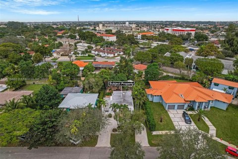 Villa ou maison à vendre à Miami Springs, Floride: 3 chambres, 116.41 m2 № 963109 - photo 4
