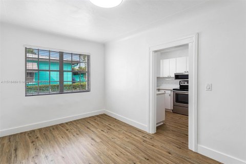 Casa en venta en Miami Springs, Florida, 3 dormitorios, 116.41 m2 № 963109 - foto 20
