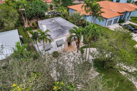 Villa ou maison à vendre à Miami Springs, Floride: 3 chambres, 116.41 m2 № 963109 - photo 13