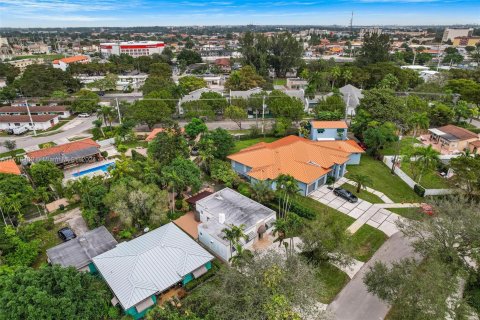 Villa ou maison à vendre à Miami Springs, Floride: 3 chambres, 116.41 m2 № 963109 - photo 14